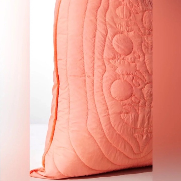 NWOT FP Movement by Free People Care FP Quilted Gift Sack